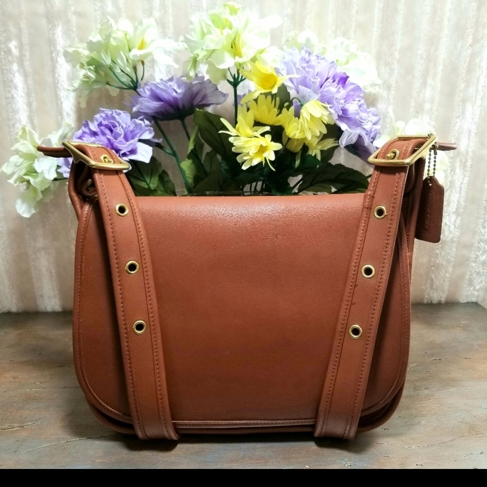 Coach Brown and Gold Shoulder Bag with Classic Design